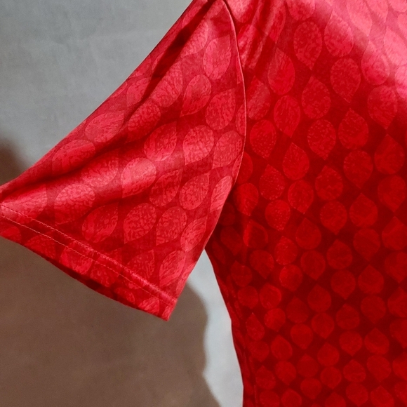 Womans top with half zipper - Picture 4 of 7